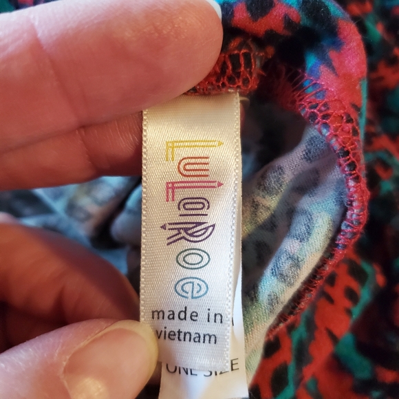 Lularoe Pineapple leggings - Picture 2 of 3